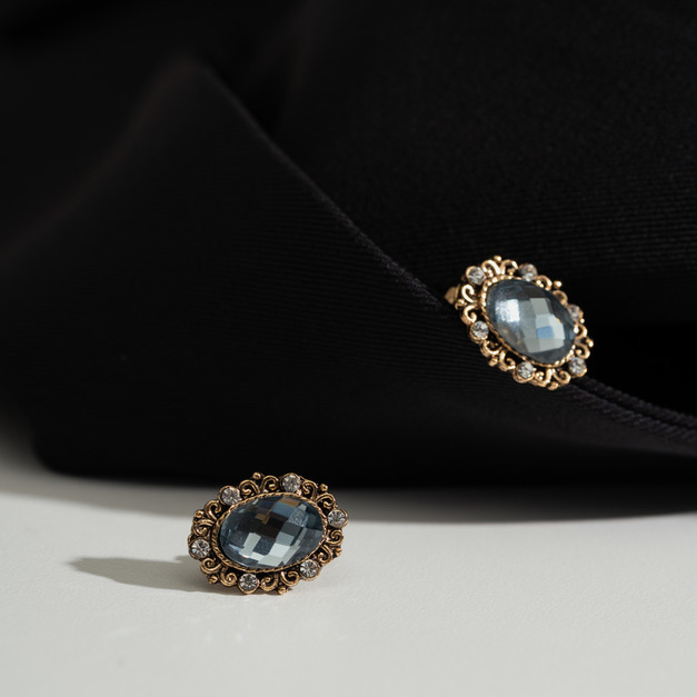 復古橢圓切鑽．螺旋夾式耳環 - 黑色/棕色