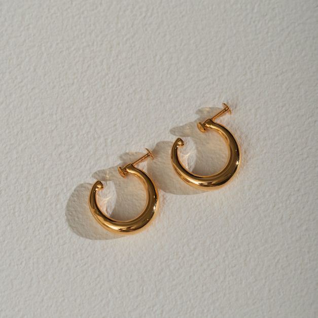 圓弧厚小C圈．一體成型螺旋耳夾 - 銀色/金色