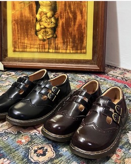 牛皮雕花小皮鞋