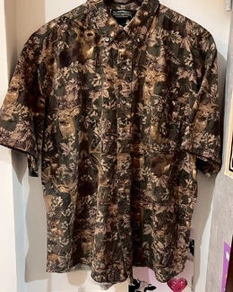 墨綠叢林鹿動物襯衫