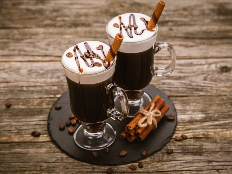 Irish Coffee(愛爾蘭咖啡) -有著一段淒美愛情故事的雞尾酒