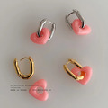韓 圓角糖果色愛心耳環（兩種戴法）_1