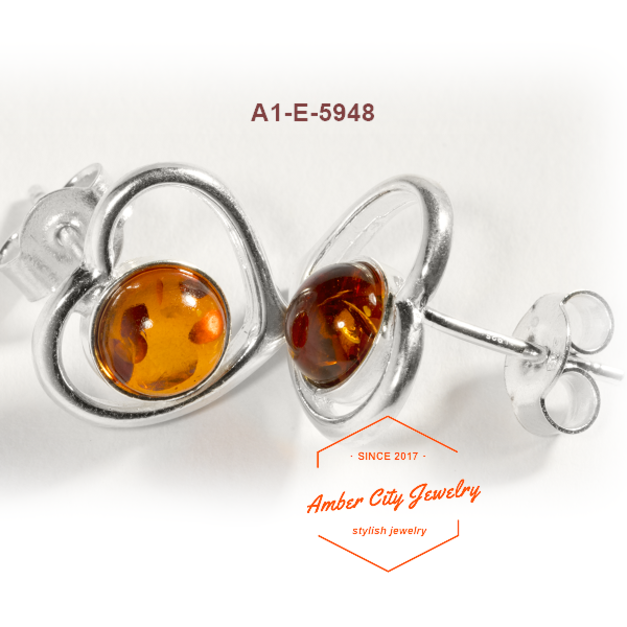 愛心琥珀純銀針式耳環