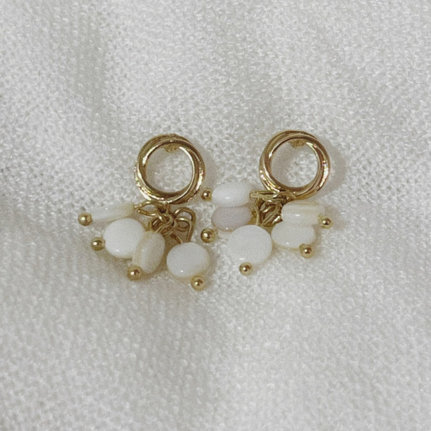 貝殼片垂墜耳環