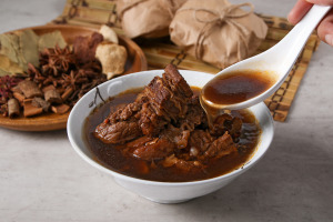 招牌紅燒牛肉湯