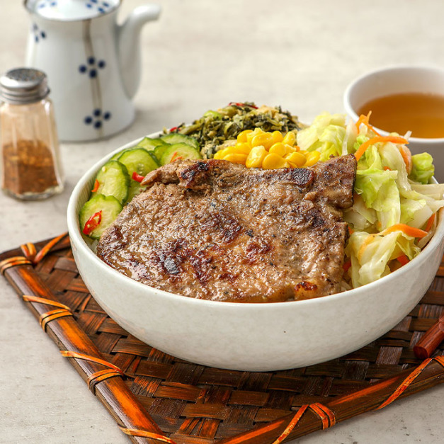 嫩煎古早味鐵路排骨