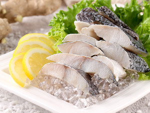 鮮凍金目鱸魚塊