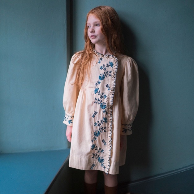 LALi FLORENCE DRESS, MACADAMIA WITH EMBROIDERY 佛羅倫斯洋裝