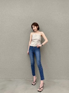 日常穿搭無破超顯瘦牛仔長褲SM