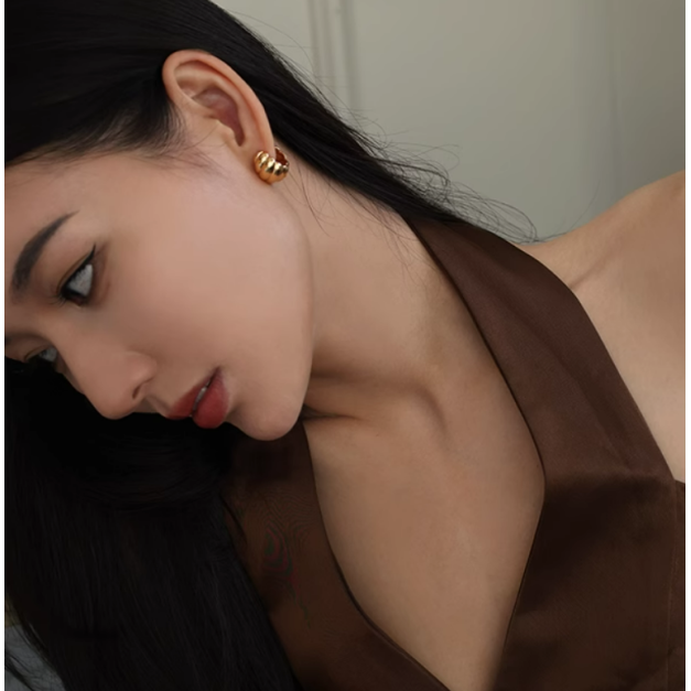 飾品♡M16極簡法式牛角麵包耳環