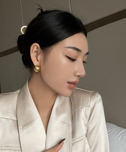 飾品♡M13造型半圓C型皺褶款耳環