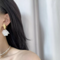 飾品♡M10氣質白色花瓣耳環_2