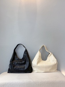 新品現貨♢韓國慵懶感軟皮托特