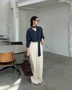 新品現貨♢知性綁帶領口襯衫2色