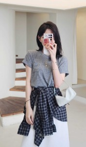 新品♢簡約日常翻袖口袋T 3色