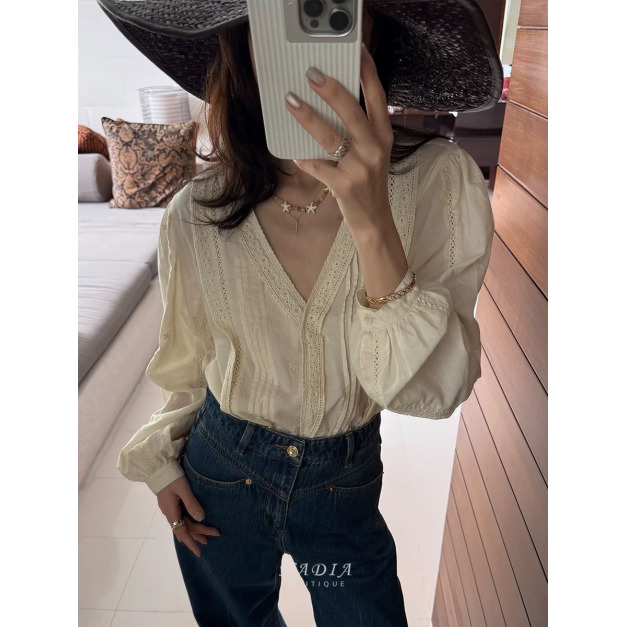 新品 ❘ 法式V領蕾絲繡花襯衫