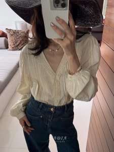 新品 ❘ 法式V領蕾絲繡花襯衫