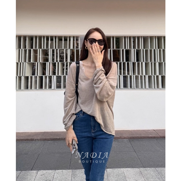 新品 ❘ 亞麻混紡慵懶V領上衣