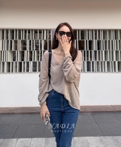 新品 ❘ 亞麻混紡慵懶V領上衣