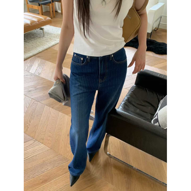 新品 ❘ 微光條紋高腰直筒牛仔褲