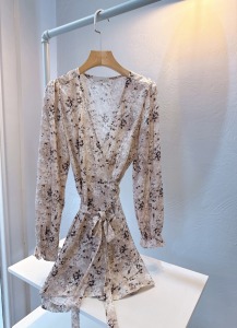 新品｜法式花影綁帶洋裝 Floral Wrap Dress