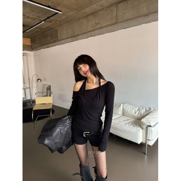 新品｜低調線條繞頸上衣 4色