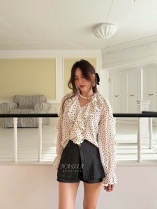 新品｜巴黎浪漫微透雪紡點點荷葉襯衫 2色