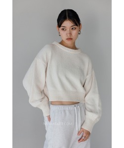 雲朵絨感微短寬袖針織上衣3色