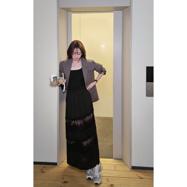 新品必買｜層次蕾絲拼接長裙 2色