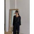 新品｜精緻蕾絲V領氣質上衣 2色_13