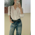新品必買｜法式蕾絲V領氣質襯衫 2色_1