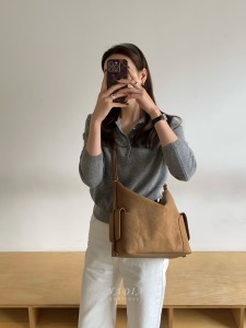 新品｜ 日常柔軟皮革 Hobo 包 2色