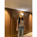 新品｜很顯瘦~U型小開口修身細坑條短袖T恤