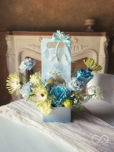 [M05]蝴蝶花盒-湛藍