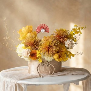 策馬揚金 - 黃金牡丹菊禮盒