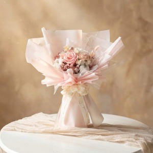 草莓棉花糖 - 甜美粉色永生玫瑰乾燥花束