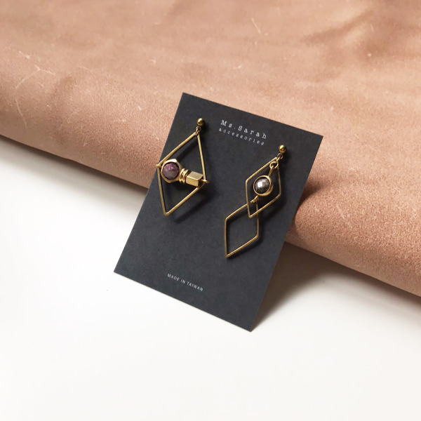 靜謐天然石｜黃銅耳環｜碧璽(可改夾)