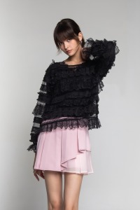蕾絲階層上衣