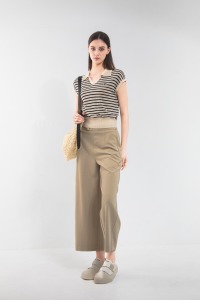卡其色簡約寬褲