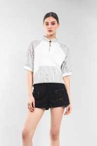 條紋拼接上衣