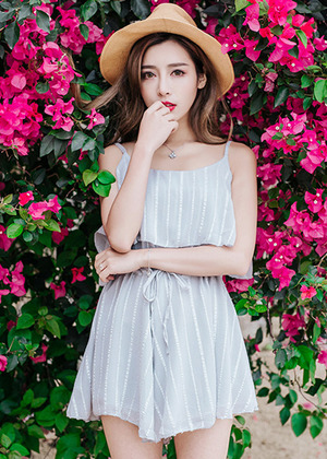 雪紡細肩帶荷葉邊連衣褲 雙色