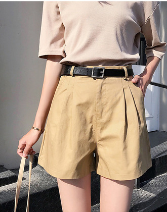 純色簡約休閒短褲附腰帶