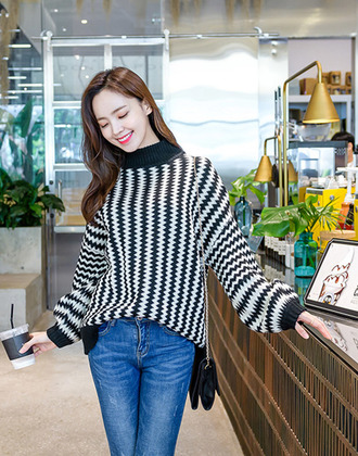 條紋燈籠袖毛衣