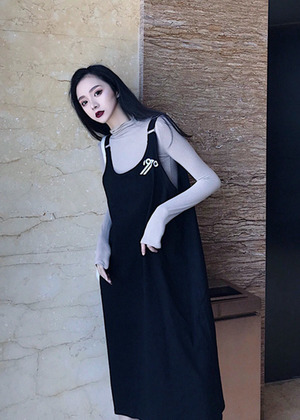 潮流舒適吊帶裙
