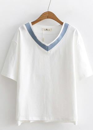 日系小清新V領前短後長短袖T恤