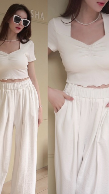 ➤桃心木耳邊胸墊上衣(4色)