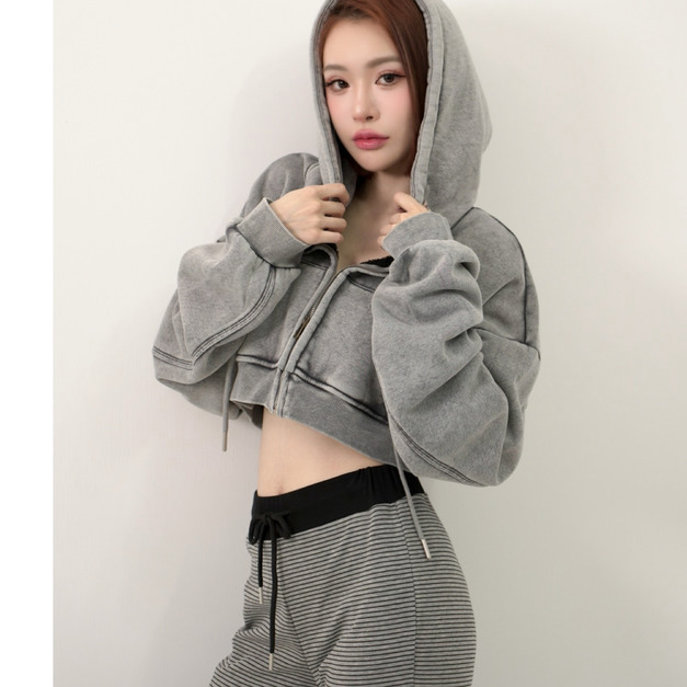 ➤時髦灰調刷色連帽內毛毛短版外套