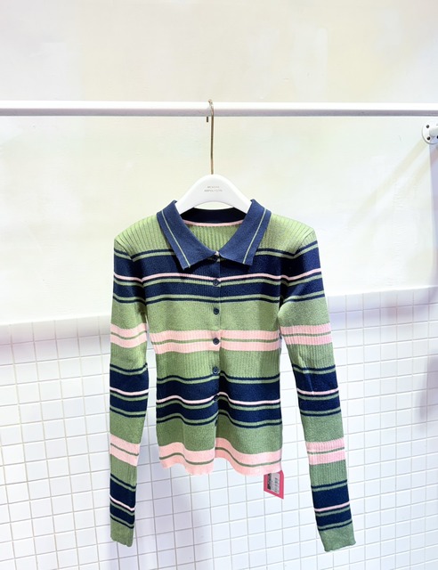 ➤韓系拼色翻領針織上衣