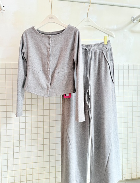 ➤氣質磨毛厚實排釦圓領上衣搭配鬆緊寬褲(3色)