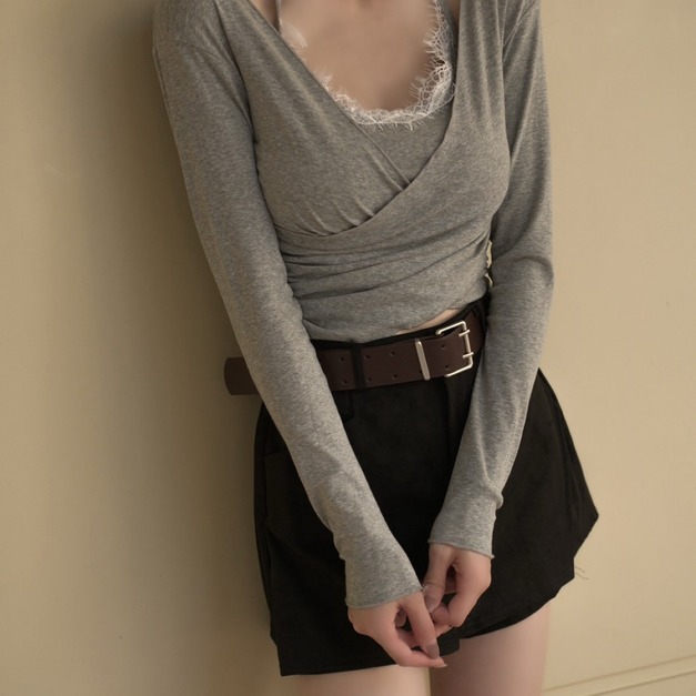 ➤羽毛綁脖胸墊背心交疊長袖上衣（2色）